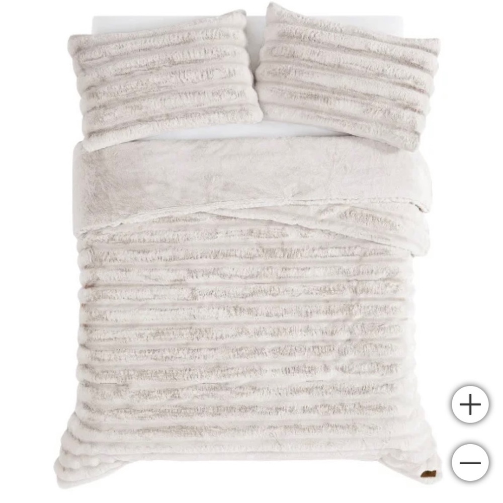 FRYE 4” Channel 3-piece Faux Fur Comforter Set